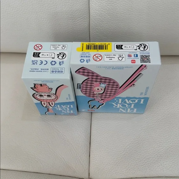 NIB Pop Mart Labubu Pin For Love Q Vinyl Plush & Letter Pendant Keychain - Picture 10 of 12